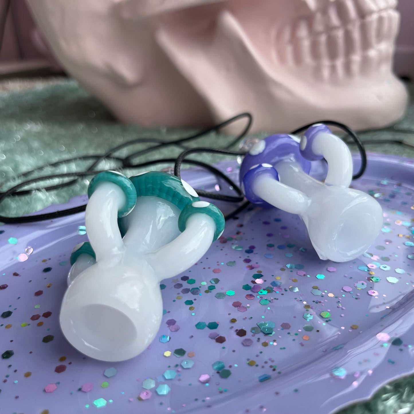 Mushroom One Hitter Necklace Pipe