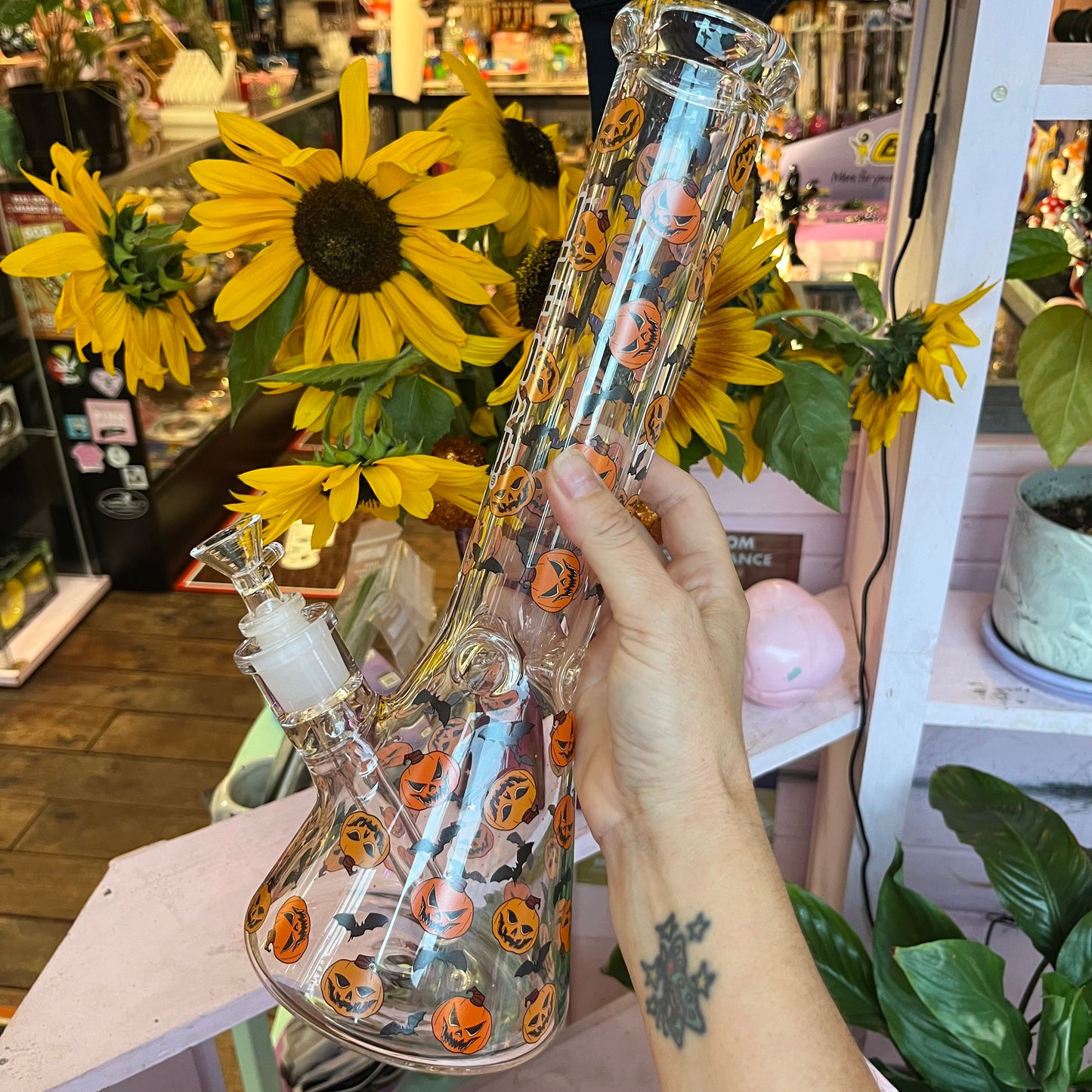 Halloween beaker water pipe from the best smoke shop on the internet