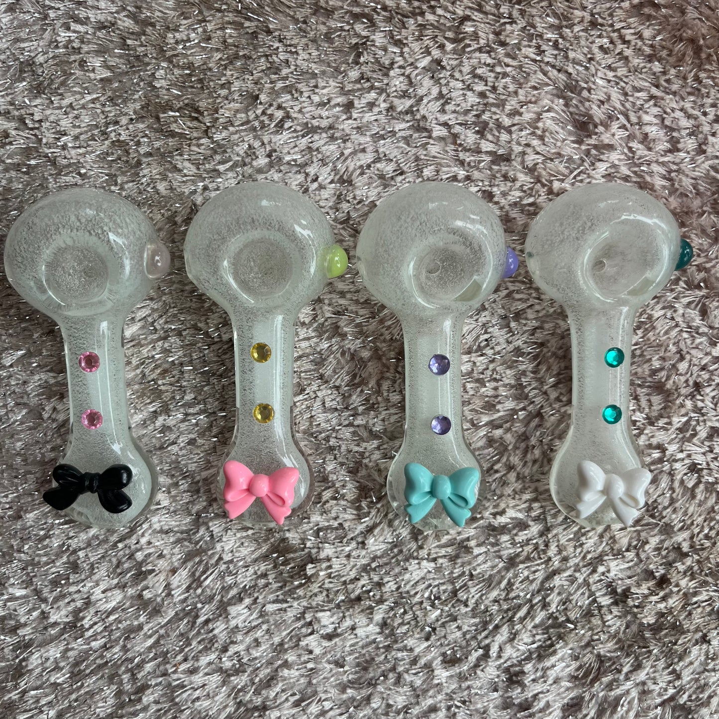 White Glow Bow Glass Pipe