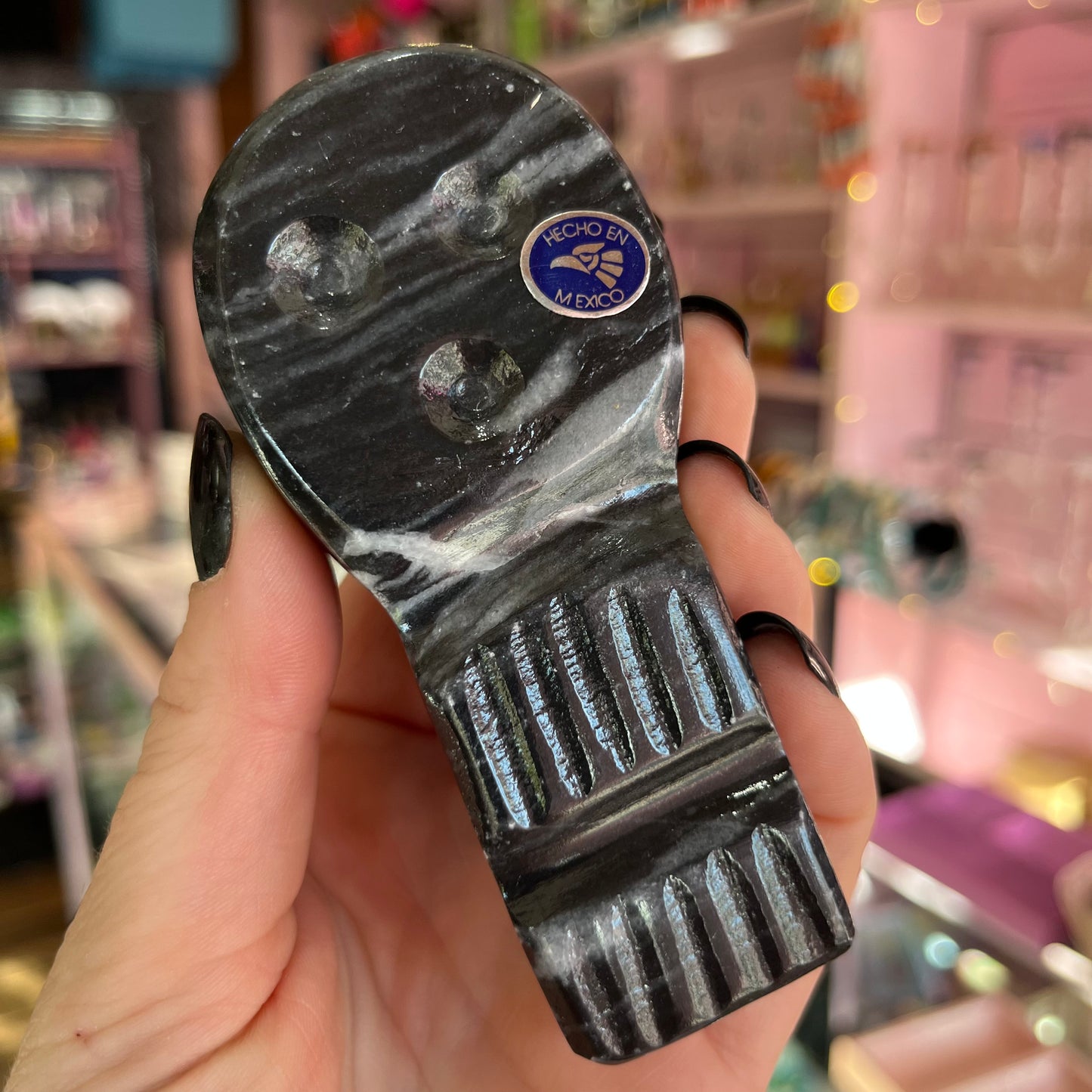 Onyx Skull Pipe