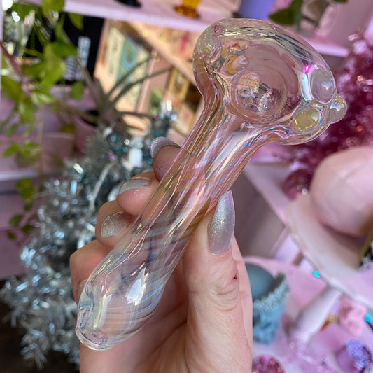 Garden of Eden Carnation Pipe
