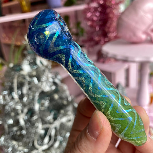 Twisted Image Dichro Glass Pipe