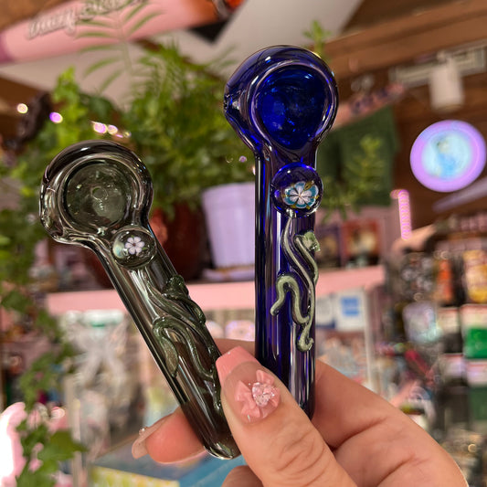Pretty Flower Glass Pipe