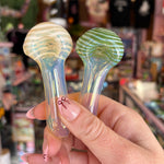 Color- Changing Swirl Glass Pipe