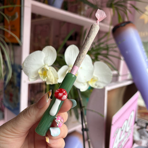 Mushroom Glass Cone Holder