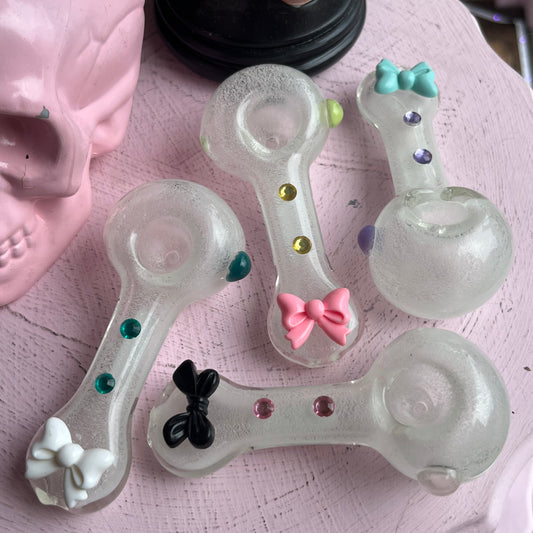 White Glow Bow Glass Pipe