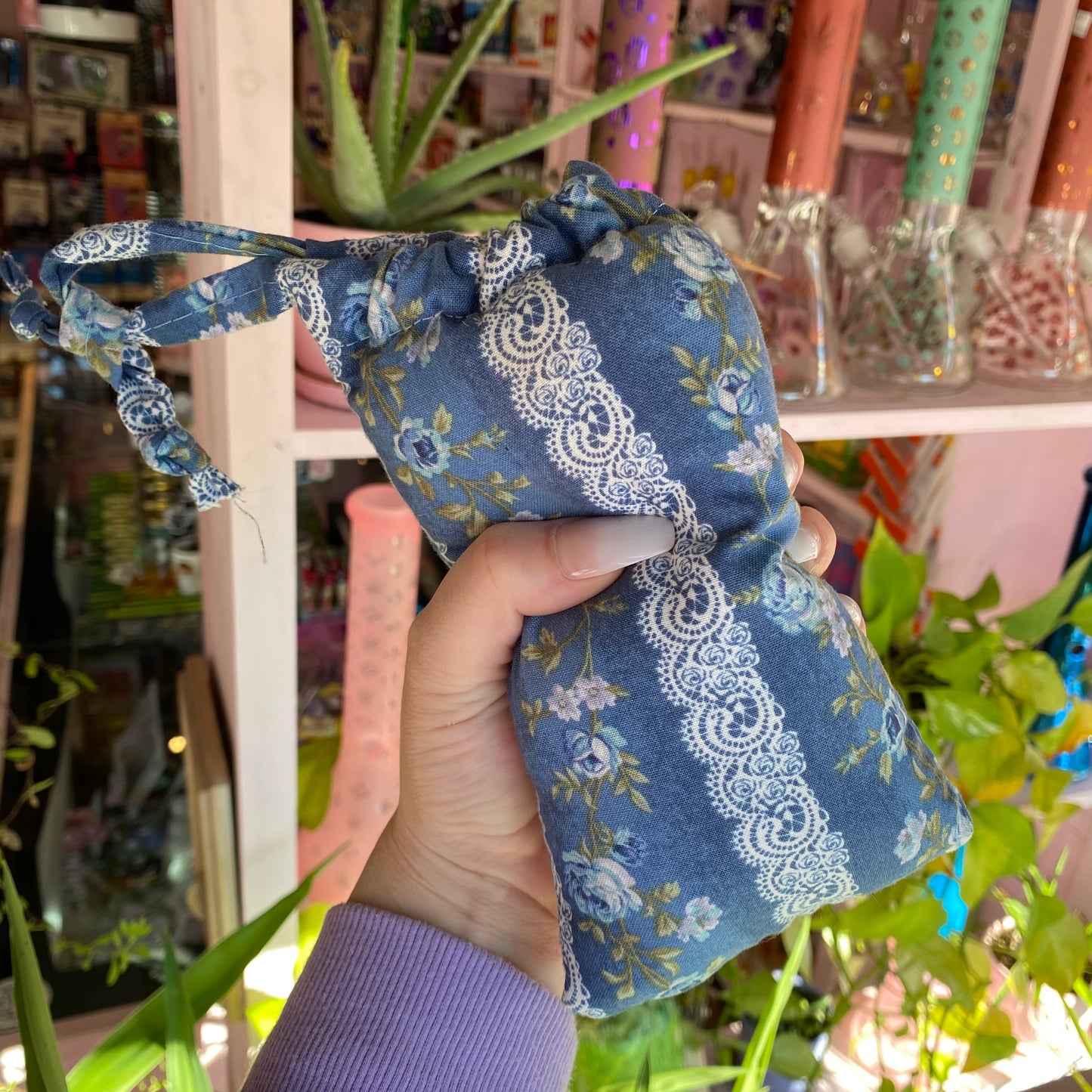 Blue Floral Glass Pipe Pouch