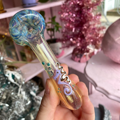 Color-Changing Seahorse Pipe