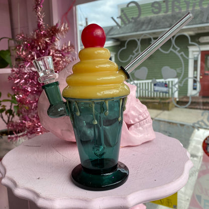 Ice Cream Float Water Pipe