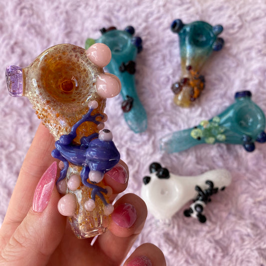 Critter Glass Pipe with Frit