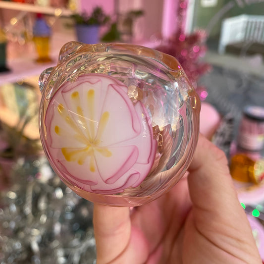 Garden of Eden Carnation Pipe