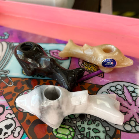 Onyx Dolphin Pipe